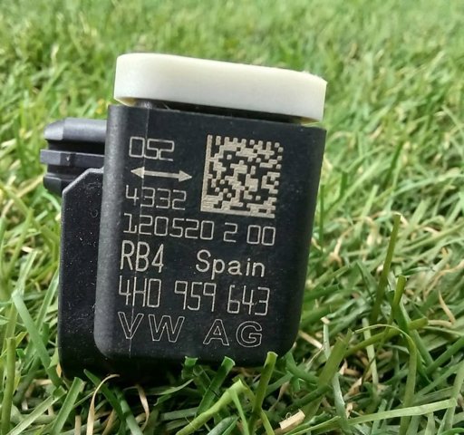 VAG 4H0959643 Датчик удара в наличии Ужгород