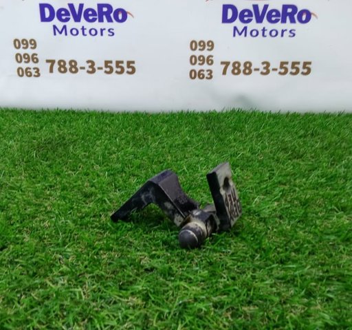 Петля двери передней правой 4L0831402A VAG