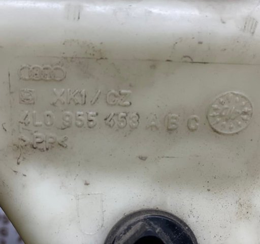 4L0955453 VAG Бачок омывателя стекла купить в Ирпень