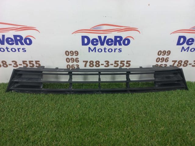 51117331724 Решетка бампера переднего центральная купить Тернополь