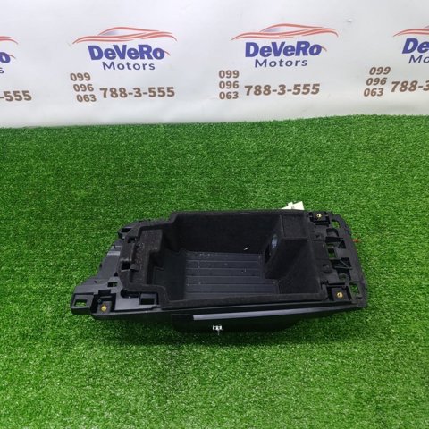 51169330670 BMW Ящик вещевой центральной консоли (подлокотника) купить в Сумы