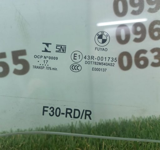 BMW 51357259820 Стекло двери задней правой в наличии Николаев