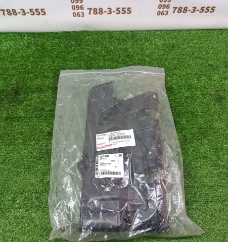 532940C020 TOYOTA Левый дефлектор радиатора купить в Ровно