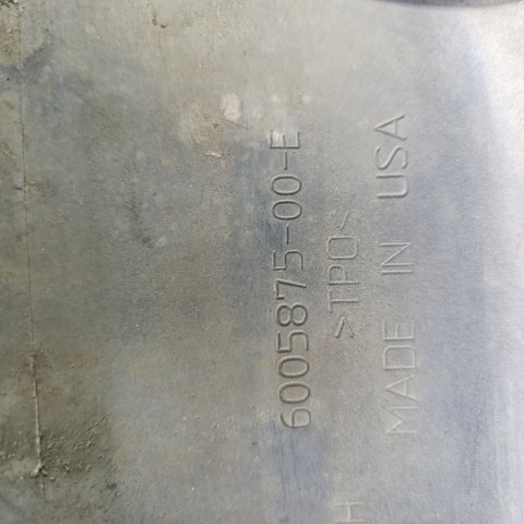 TESLA 600587500E Накладка (молдинг) порога наружная правая в наличии Винница