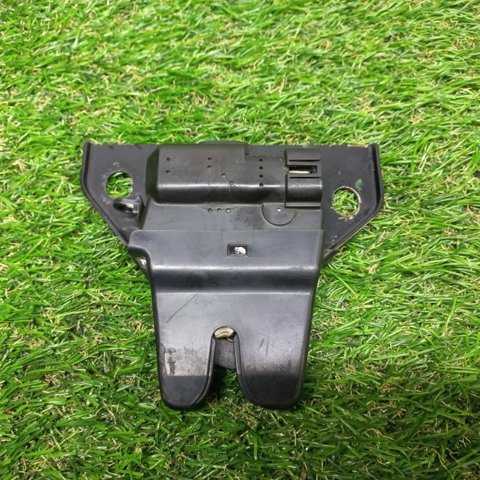 600660100B TESLA Замок капота купить в Винница