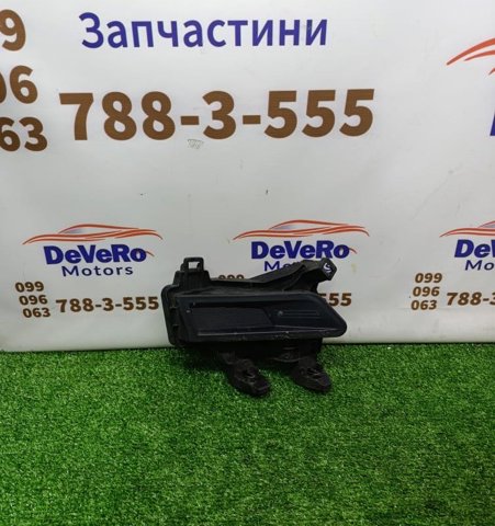 Противотуманная фара - вставка левая 622575RB0A NISSAN