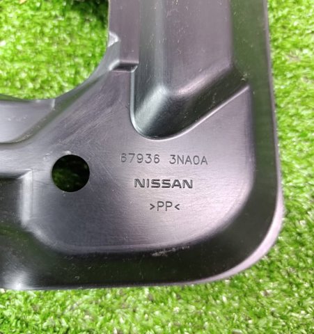 NISSAN 679363NA0A в наличии Житомир