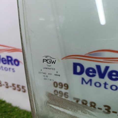 Стекло передней правой двери 68068670AC CHRYSLER
