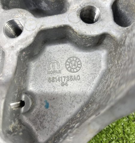 68141735AC CHRYSLER купить в Житомир