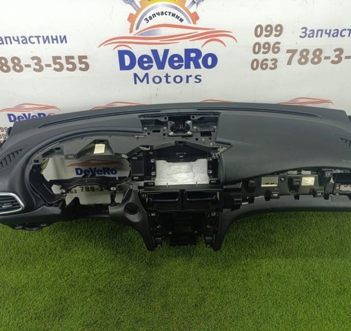 Панель приборная торпеды 682005DF0A NISSAN