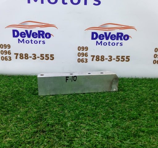 Буфер бампера переднего 7158874 BMW