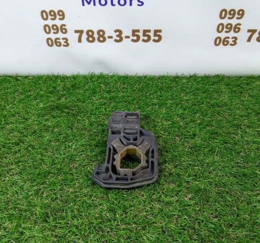 7575247 BMW Кронштейн (подушка крепления) радиатора нижний купить в Харьков