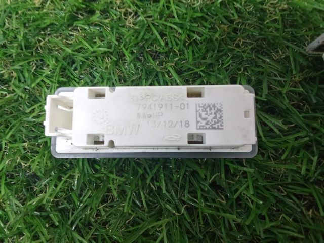Лампа подсветки в двери, передней правой 7941911 BMW