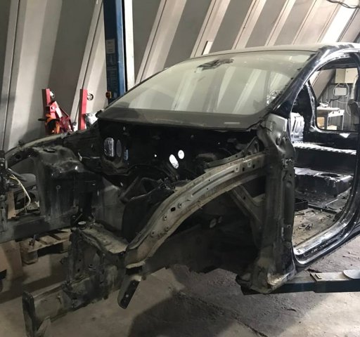 Лонжерон передний правый 7L0803092AB VAG