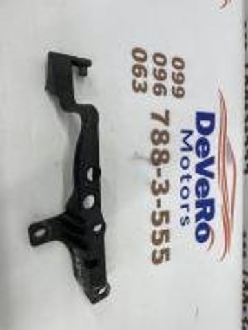 Кронштейн передней панели правый 7L0805734 VAG