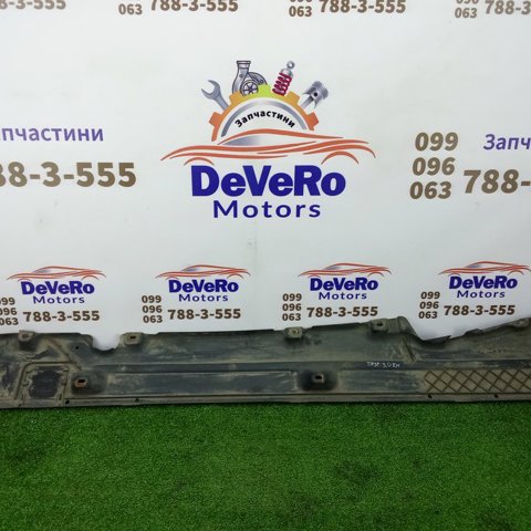 VAG 7L0825212A Защита днища правая в наличии Кривой Рог