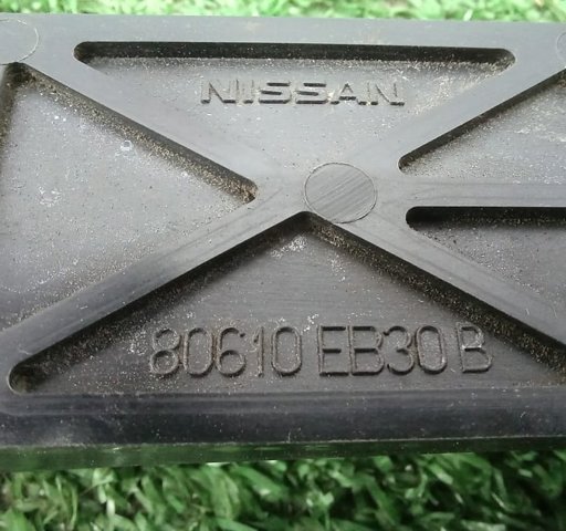 80610EB30B NISSAN Держатель наружной ручки двери передней правой купить в Николаев