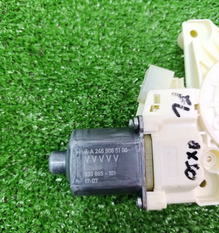 NISSAN 807315DM0A Мотор стеклоподъемника двери передней левой в наличии Винница