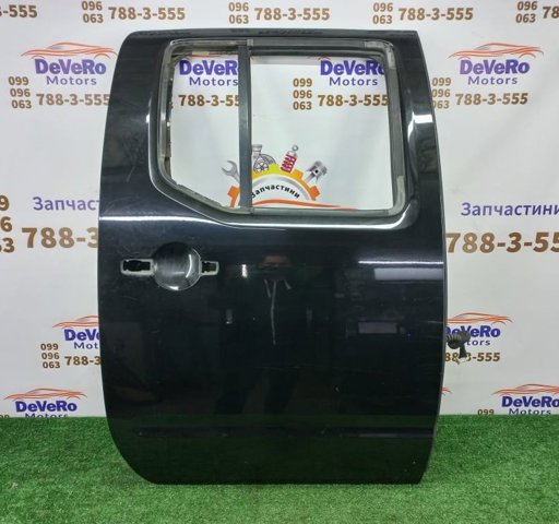 Дверь пассажирская задняя правая 82100EB30J NISSAN