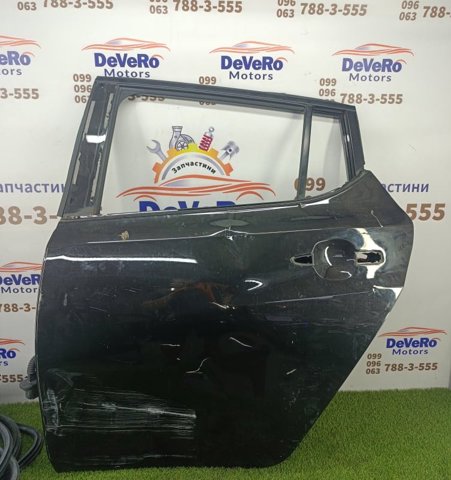 Дверь пассажирская задняя левая 821015SF0A NISSAN