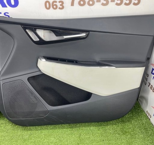 82308CV280CJG HYUNDAI Обшивка (облицовка) внутренняя двери передней правой купить в Чернигов