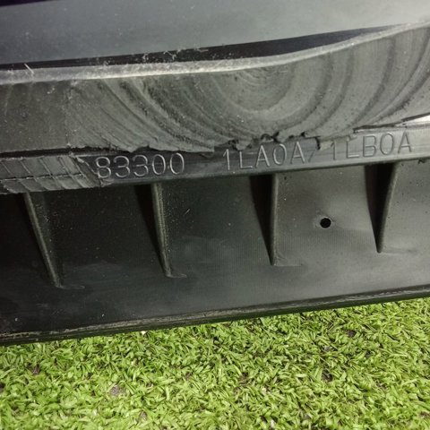 NISSAN 833001LA0A Стекло кузова (багажного отсека) правое в наличии Винница
