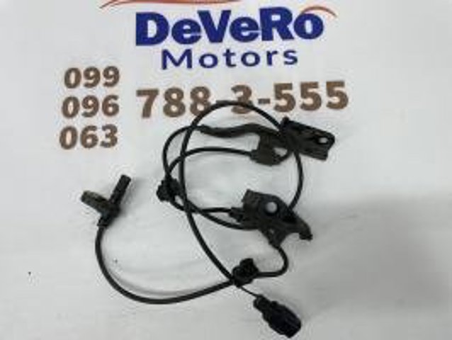 Сенсор АБС 8954278010 TOYOTA
