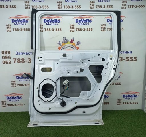 8A8Z7424630A FORD Дверь задняя правая купить в Кривой Рог