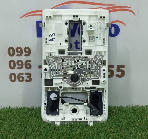 8V0947135C VAG купить в Полтава