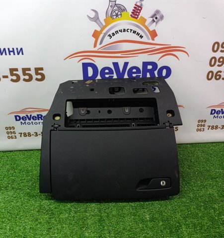 Вещевой ящик 8V58803026PS VAG