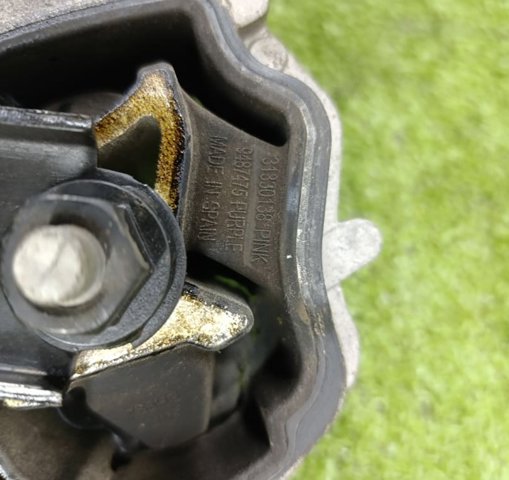 9487475 VOLVO Правая подушка двигателя купить в Каменское