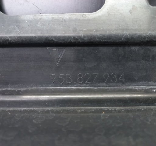 PORSCHE 95B827934 в наличии Тернополь