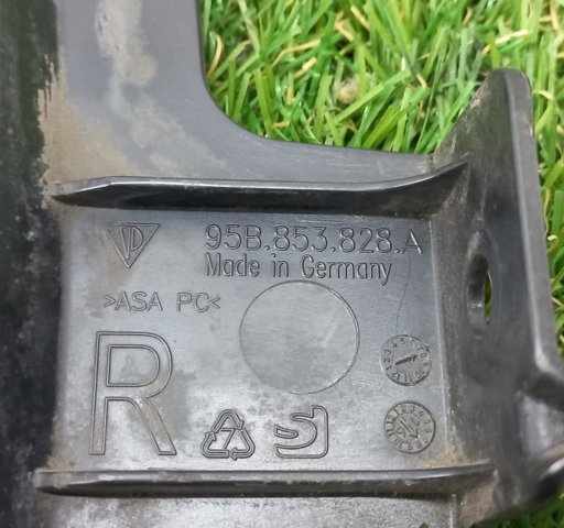 PORSCHE 95B853828A в наличии Полтава