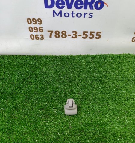 NISSAN 964091KA0A Фиксатор солнцезащитного козырька в наличии Каменское