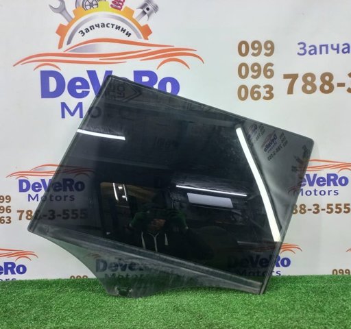 Стекло задней двери, левой A1647350910 MERCEDES