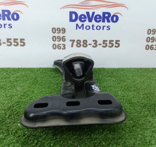 Крепление коробки передач A2042422601 MERCEDES