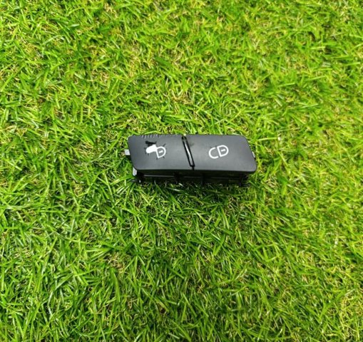 Кнопка блокировки замка двери A2049058502 MERCEDES