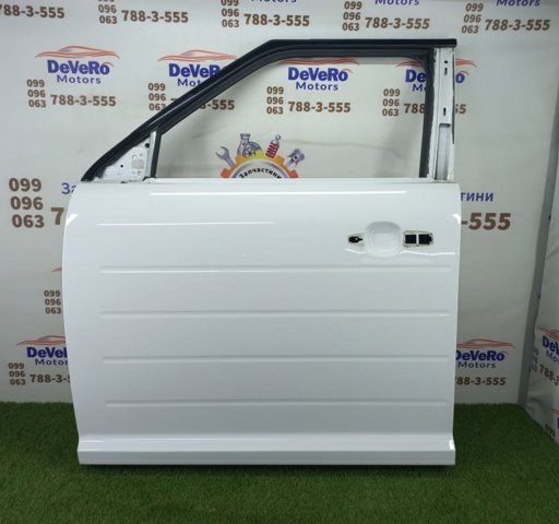 Водительская дверь AA8Z7420125B FORD