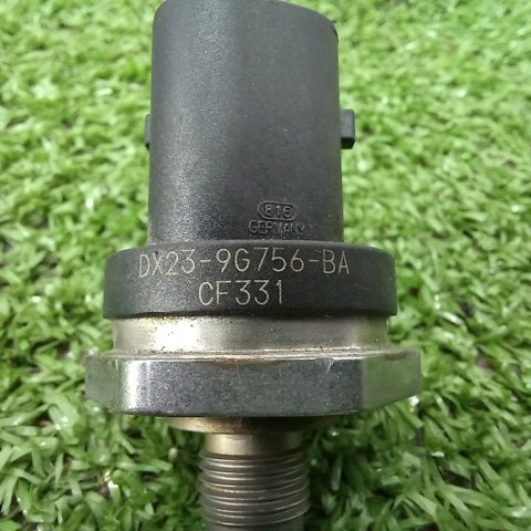 JAGUAR AJ813994 Датчик давления топлива в наличии Украина