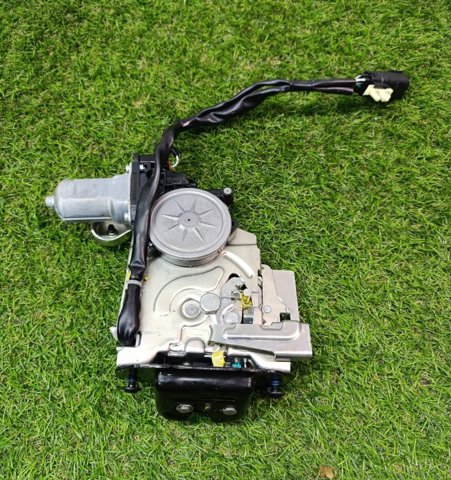 Замок крышки багажника BB5Z7843150C FORD