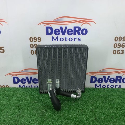 Испаритель кондиционера DB5Z18C424D FORD