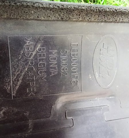 LAND ROVER DCB000156PNP Молдинг лобового стекла левый в наличии Винница
