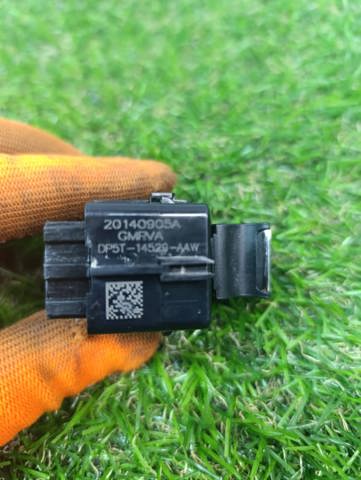FORD DP5Z14529AA Кнопка стеклоподъемника передняя в наличии Украина