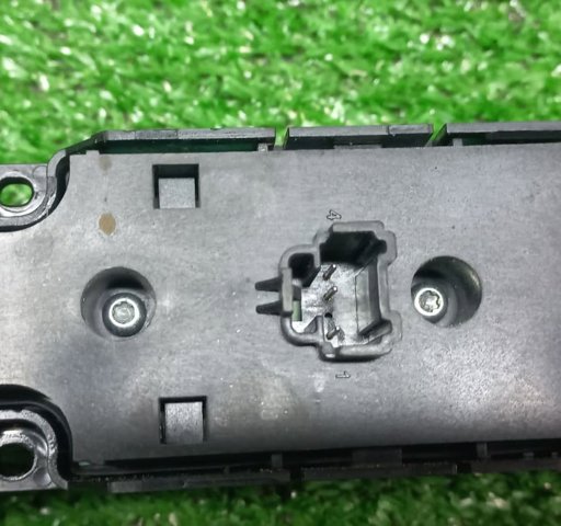 FORD DP5Z14529BA Кнопочный блок управления стеклоподъемником передний левый в наличии Ровно