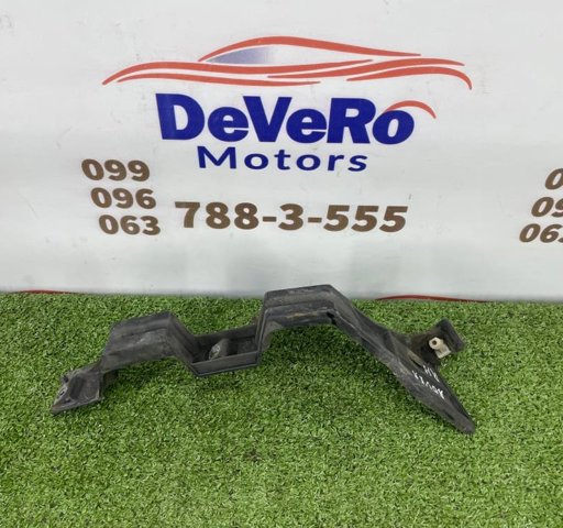 Кронштейн бампера переднего, правый DPN500021 LAND ROVER