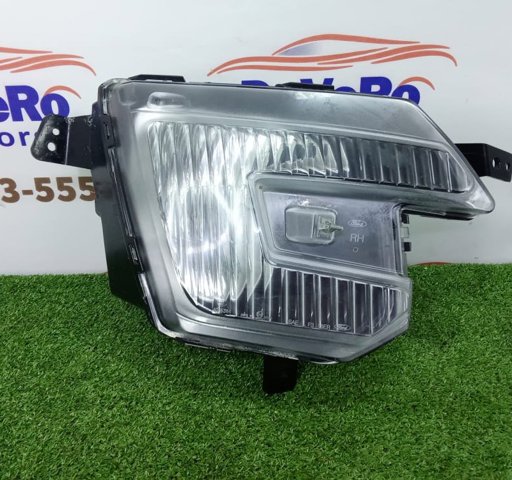 Фара противотуманная, правая FB5Z15200D FORD