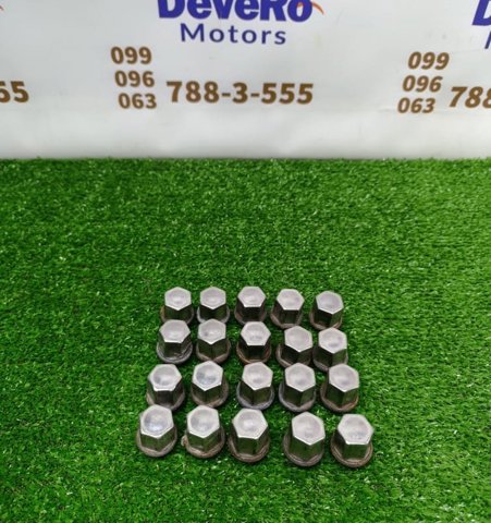 Гайка колеса LR001381 LAND ROVER