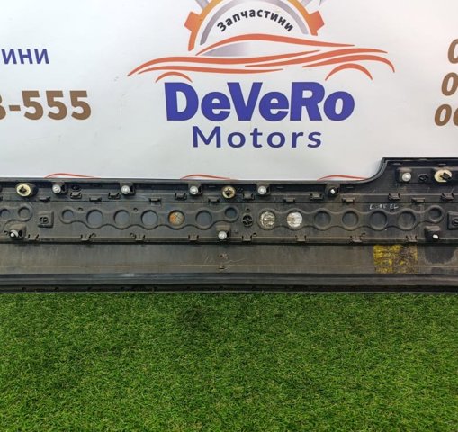 LR048805 LAND ROVER Молдинг двери передней левой нижний купить в Черкассы