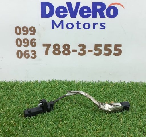 Датчик оборотов коленвала LR049872 LAND ROVER