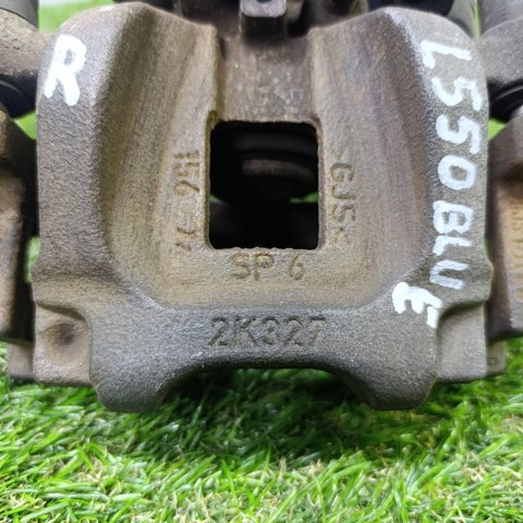 LR061380 LAND ROVER Суппорт задний правый купить в Полтава